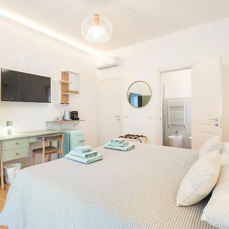 Con Bagno E Balcone بيت ضيافة *